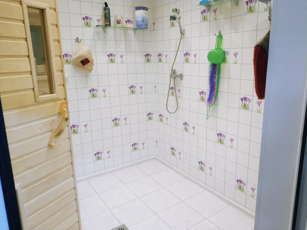 Коттедж 8-комнатный Дом — Губка