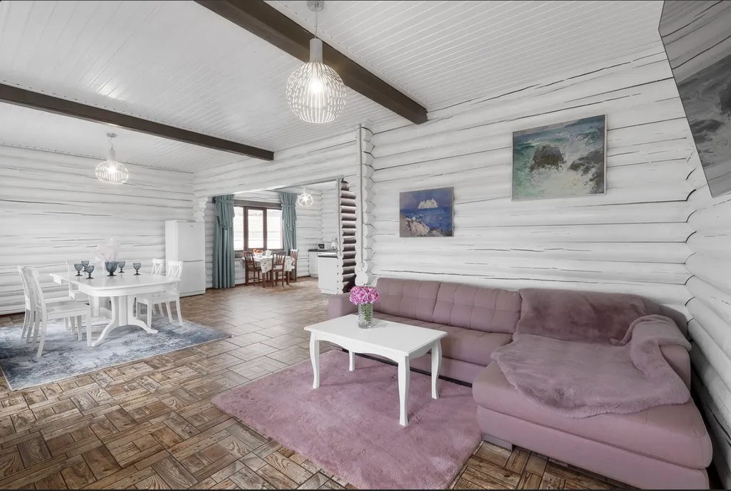 Большой коттедж на природе