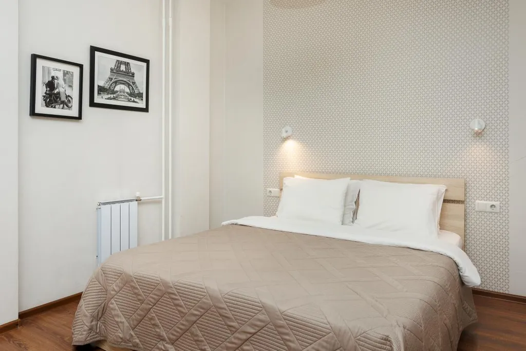 Апартамент в центре с видом на БЦ Высоцкий