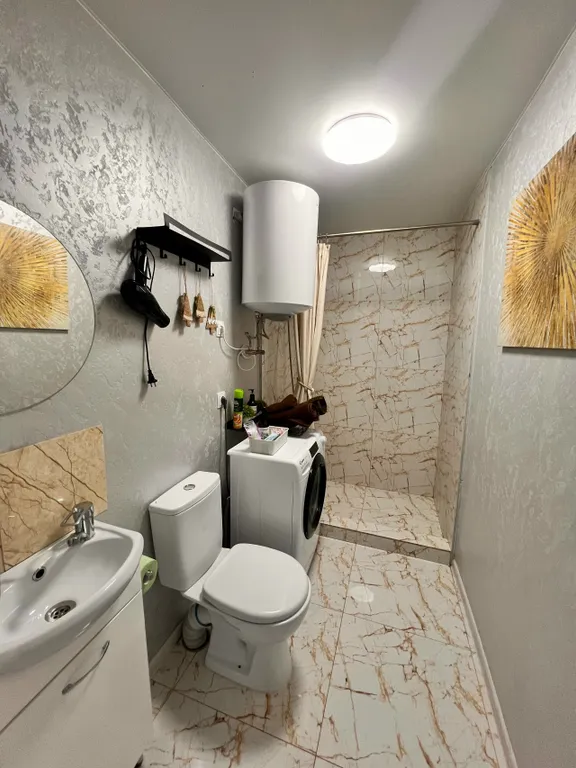 Свободна!!! Квартира-студия посуточно в центре Белогорска.