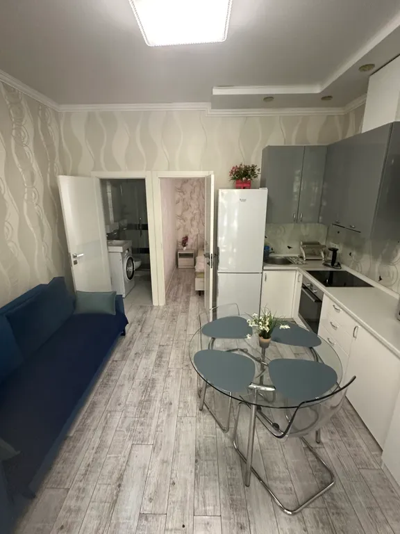 Квартира Апартаменты с бассейном, одна минута от моря — Адлер