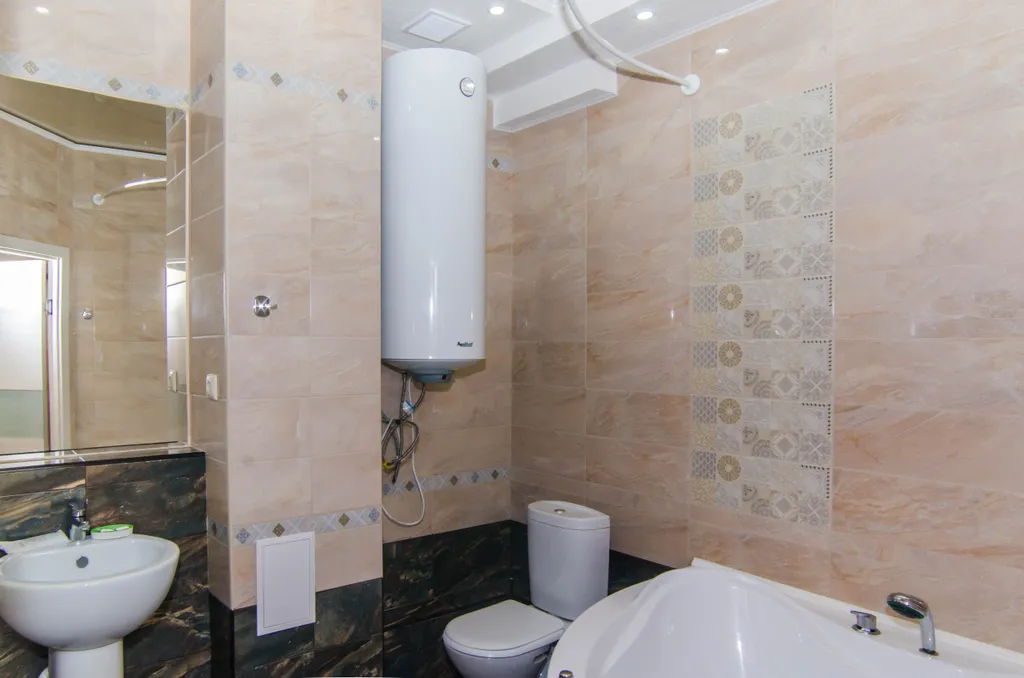 Уютная студия с джакузи в центре