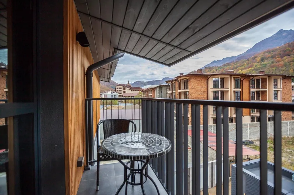 с видом на горы