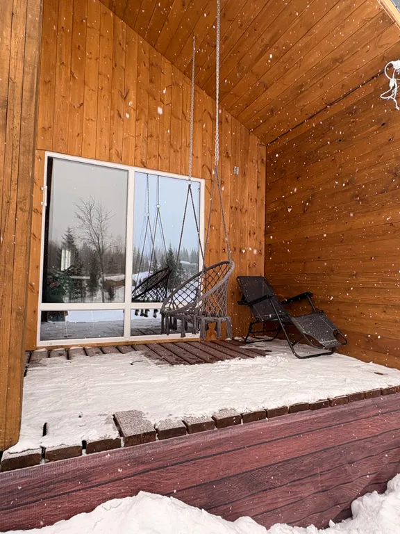 Современный дом с видом на горы