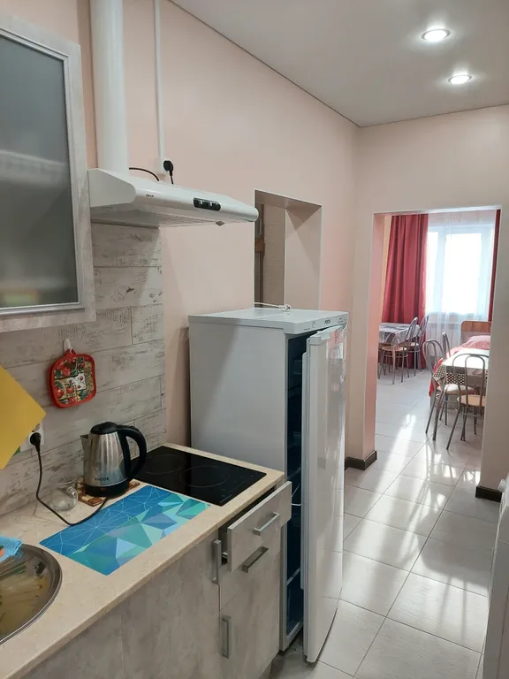 Новейшая вместительная двушка с отдельным входом в коттедже