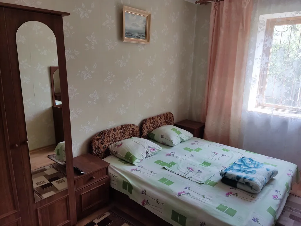 Квартира 2-х местный эконом — аренда посуточно в Коктебель