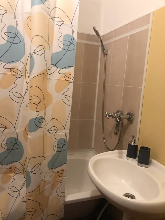 Квартира Тёплая квартира - Краевые больницы, онкология.ТЦ ИЮНЬ — Красноярск