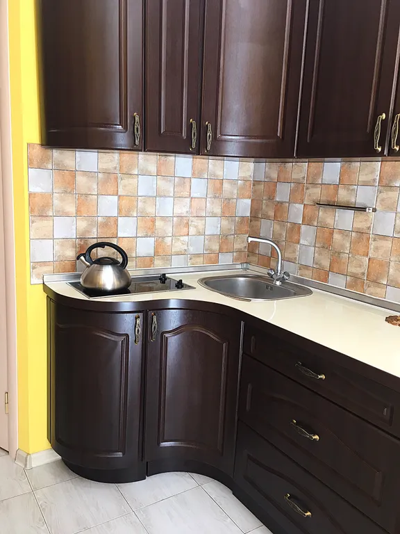 Уютная квартира в центре — аренда посуточно в Керчь