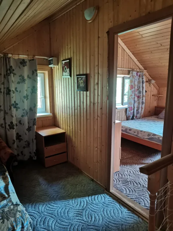 Дом 2 этажа, баня на дровах