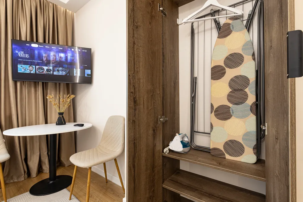 Элитная студия с панорамным видом из окна в самом центре столицы