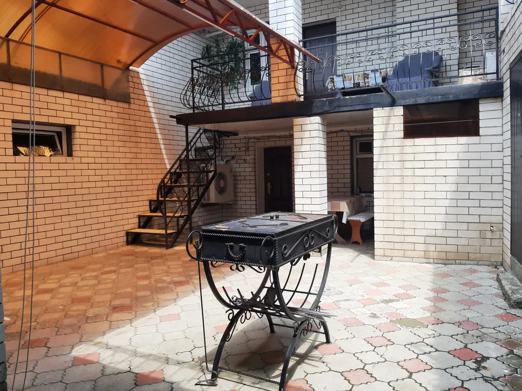 6-комнатный Дом