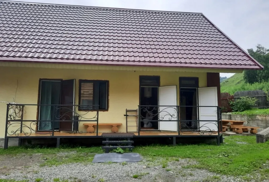 Коттедж 2-комнатный Дом — аренда посуточно в Горно-Алтайск