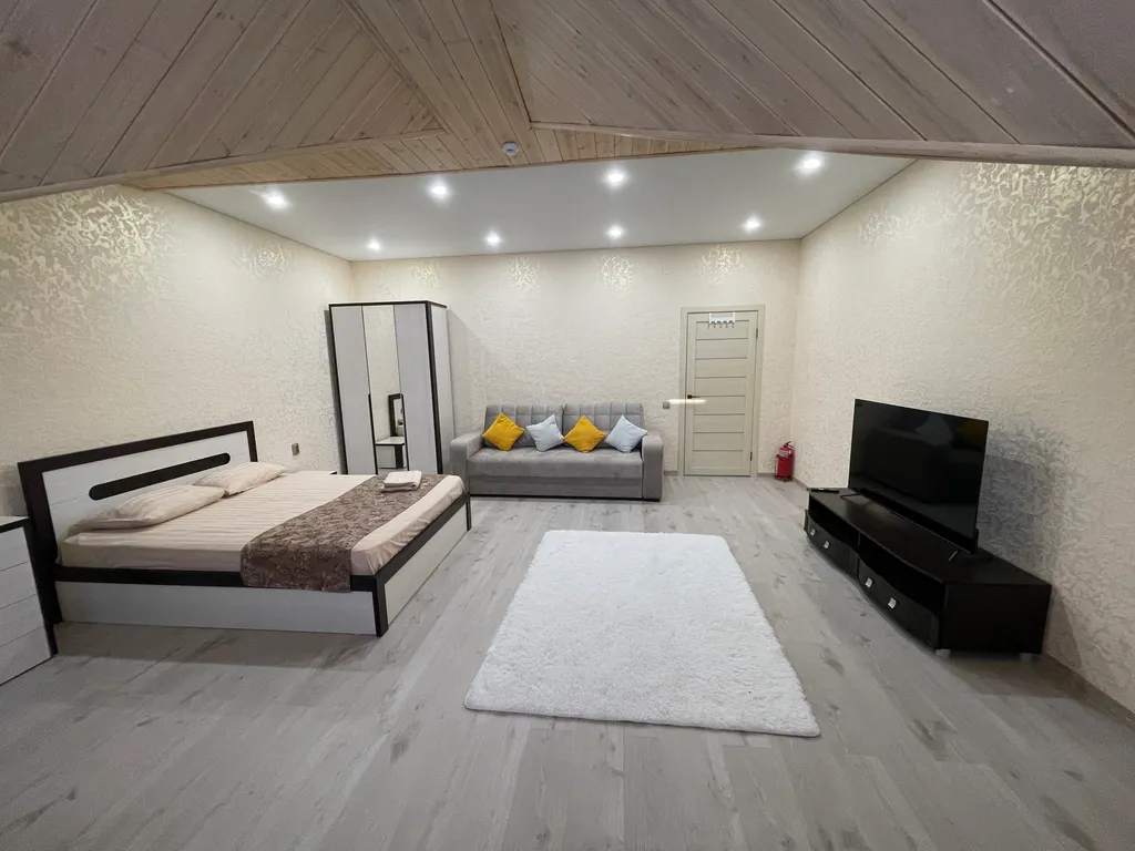 Просторный четырехкомнатный таунхаус на Банном