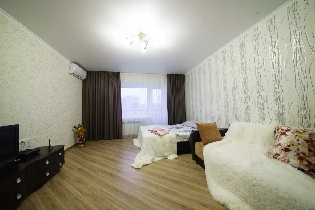 Дизайнерская однокомнатная квартира — аренда посуточно в Саратов