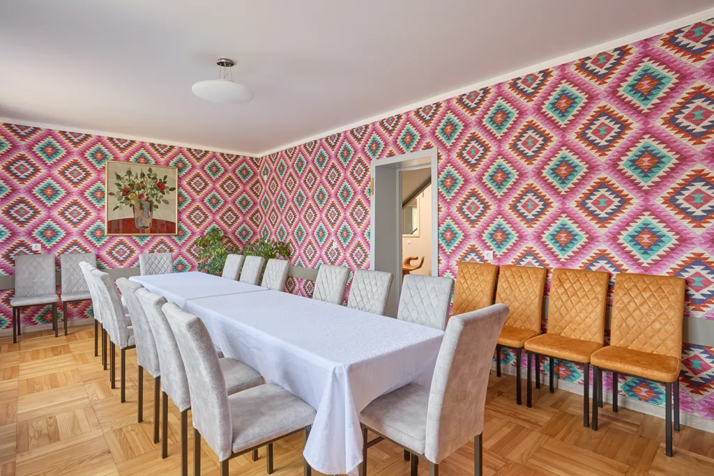 7-комнатный Дом