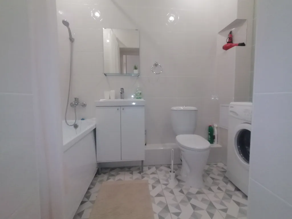 1 комнатная квартира рядом с набережной