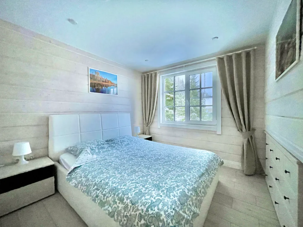 Коттедж с сауной и камином