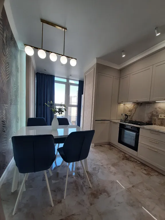 Красивая, уютная квартира в Российском