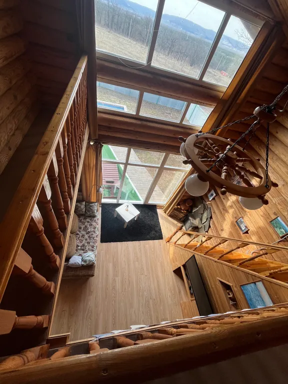 Срубовой дом с большим бассейном и шикарным видом на Жигулевские горы