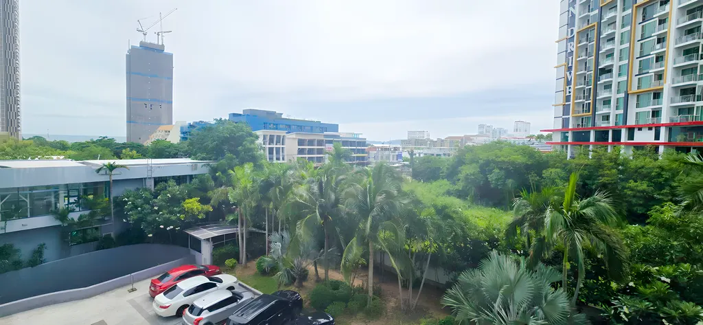 Комфортная квартира для отпуска в центре Джомтьена