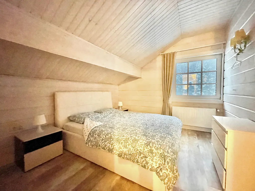 Коттедж с сауной и камином