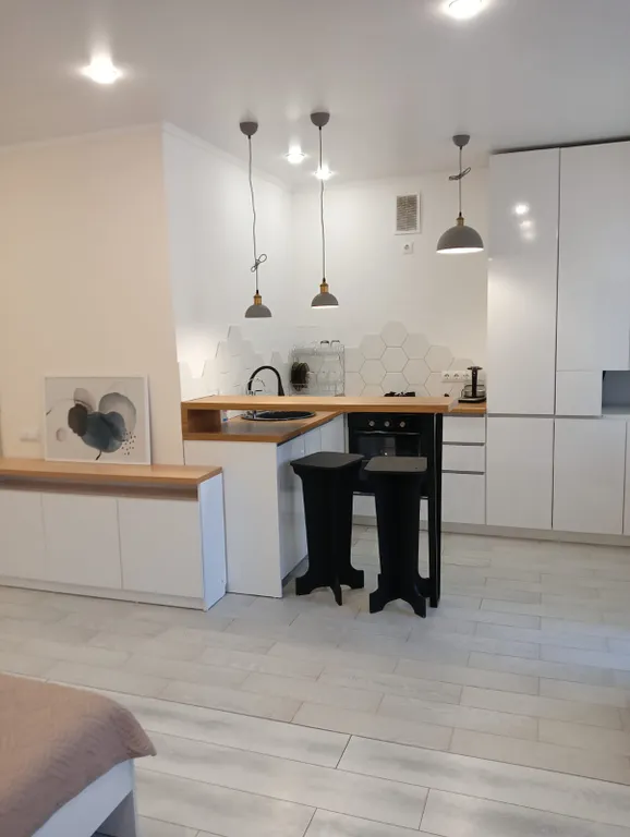 Уютная новая квартира в 7 минутах от монастыря