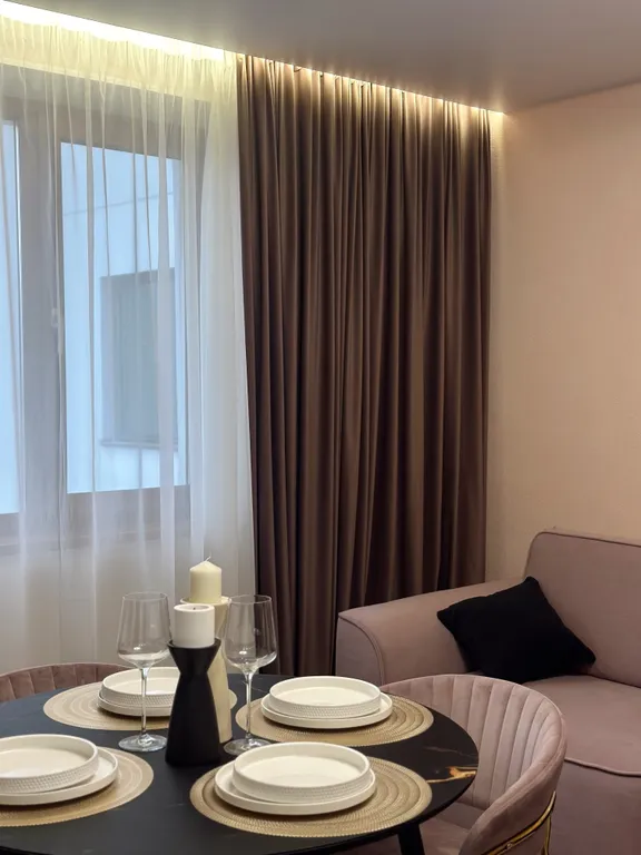 Номер-люкс Розовая пантера в апарт-комплексе Виктория