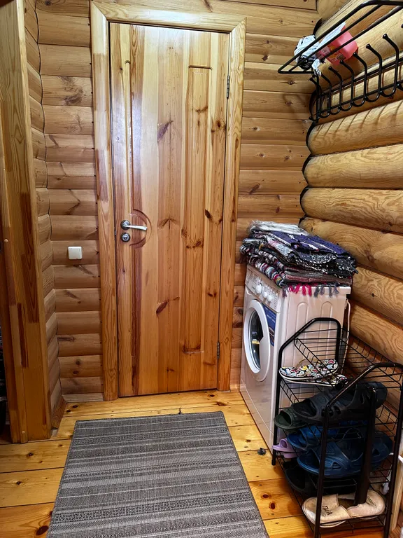 Коттедж Дом на берегу пруда — Бор