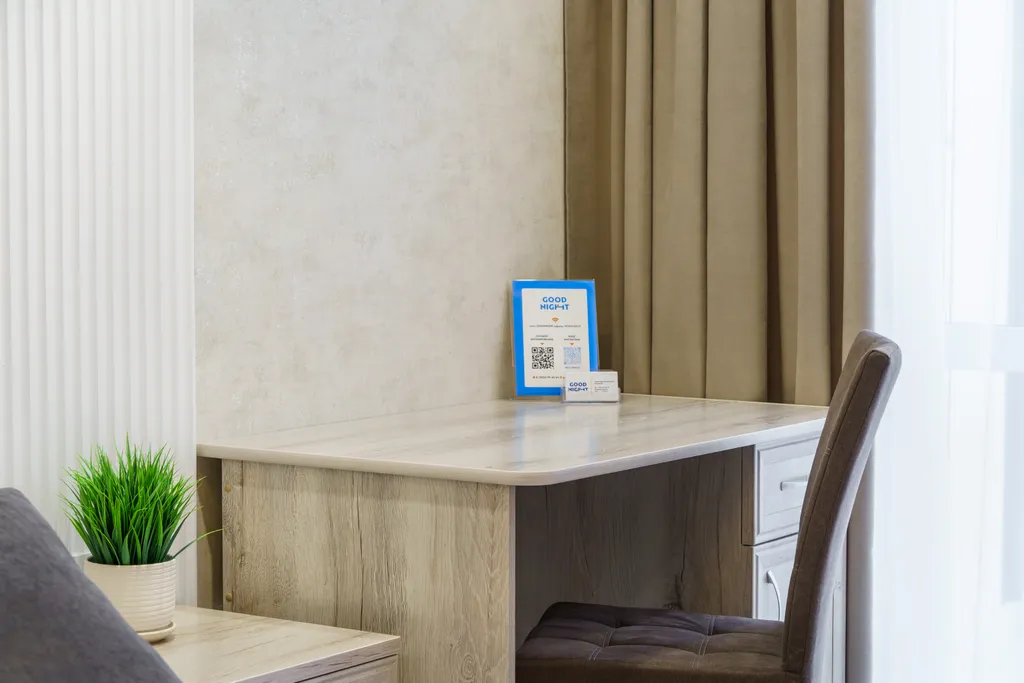 Good Night на Иванова 21