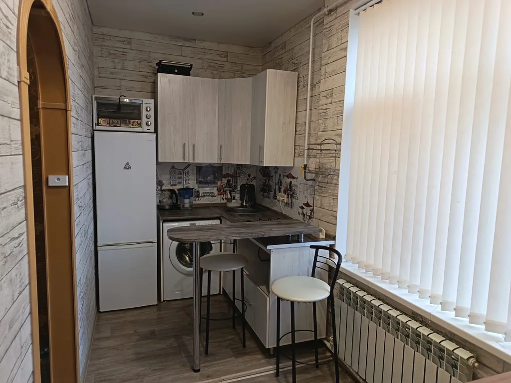 Светлая уютная квартира в центр города — аренда посуточно в Миллерово