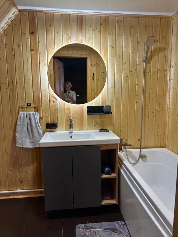 Просторный дом с баней и чаном