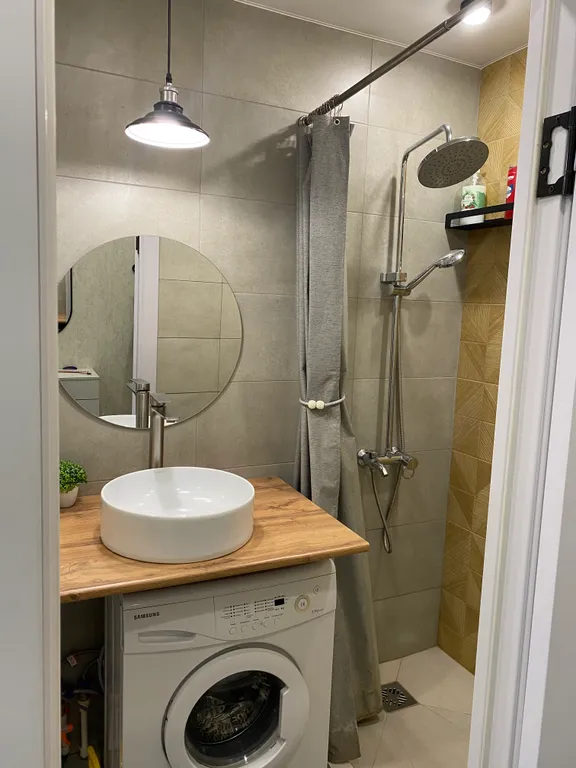 Студия рядом с Ледовым дворцом