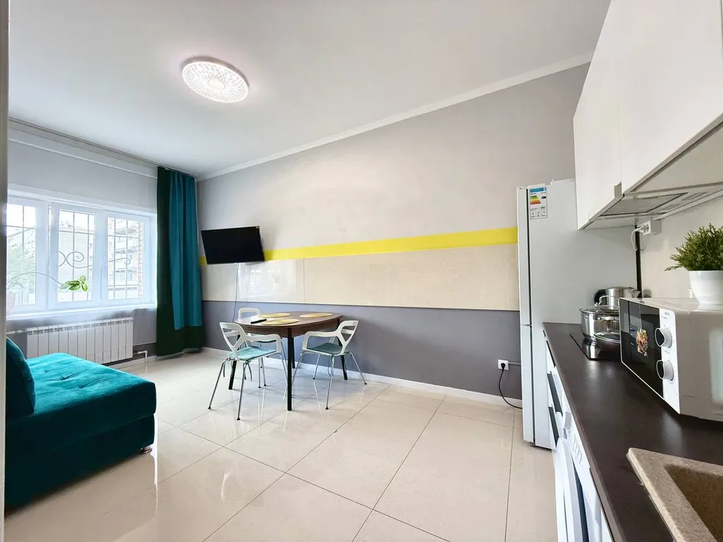 3-комнатная с отдельным входом, центр, работаем с юр/лицами