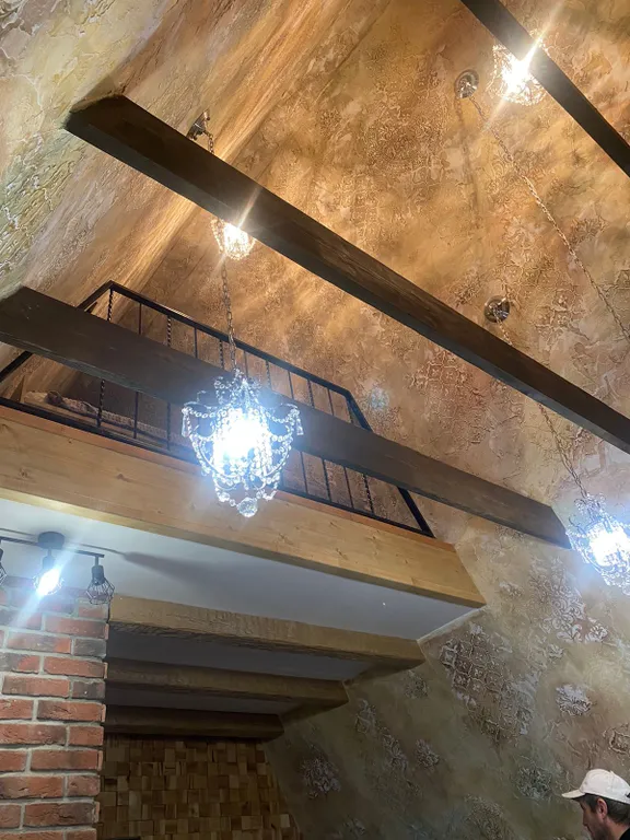 Архитектурный дом A-freim с безграничным окружением природы и речки