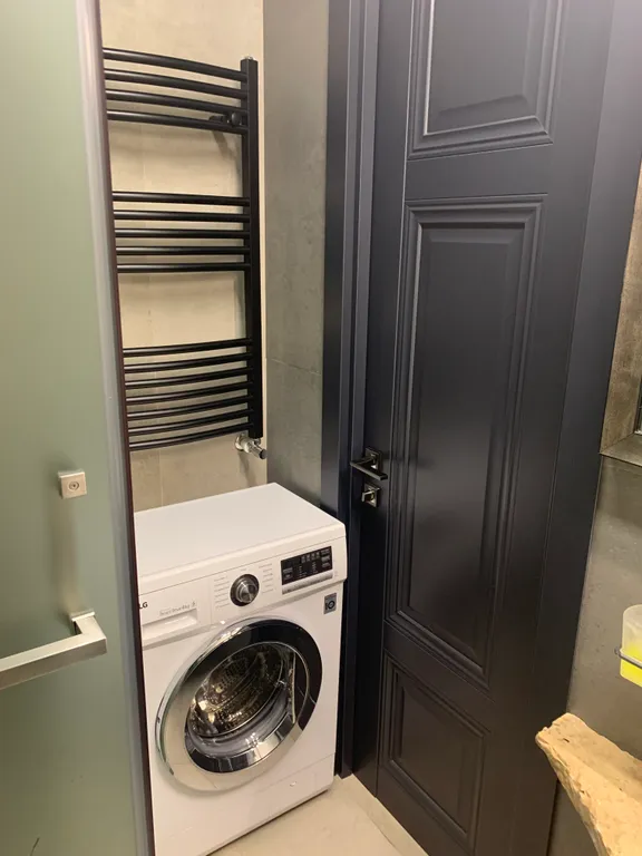 Уютный апартамент с видом на ущелье, расположенный в элитном доме