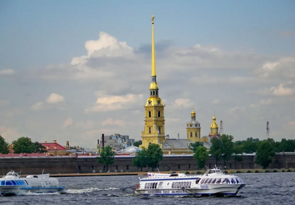Уютная квартира в сердце с 2 отдельными спальнями