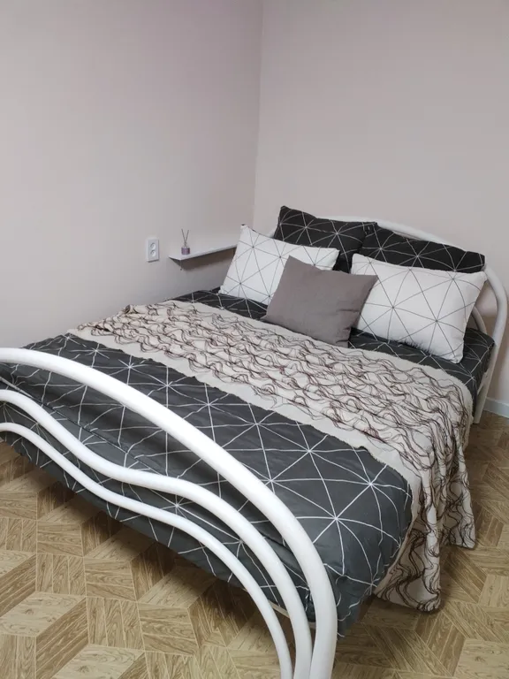 Уютная однокомнатная квартира в тихом районе — аренда посуточно в Ярославль