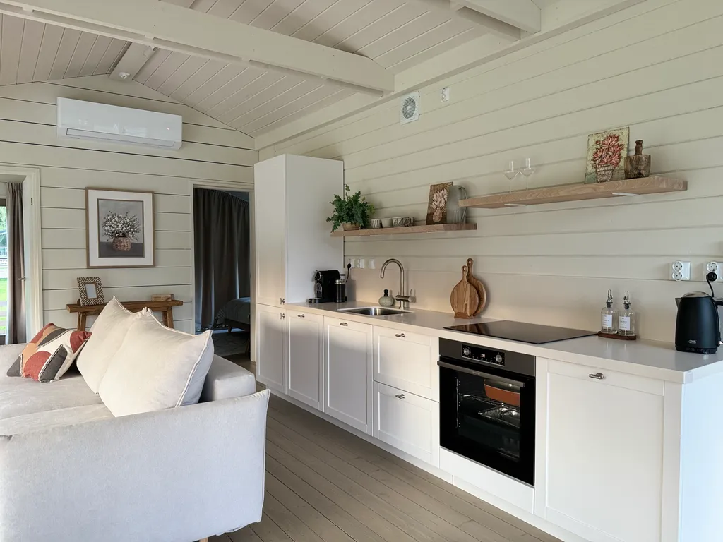 Уютный загородный дом в тишине