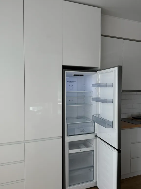 Стильный апартамент у побережья white sails с видом на море и горы