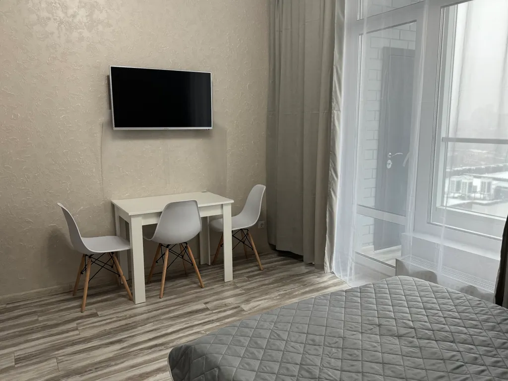 Новая укомплектованная квартира в центре города