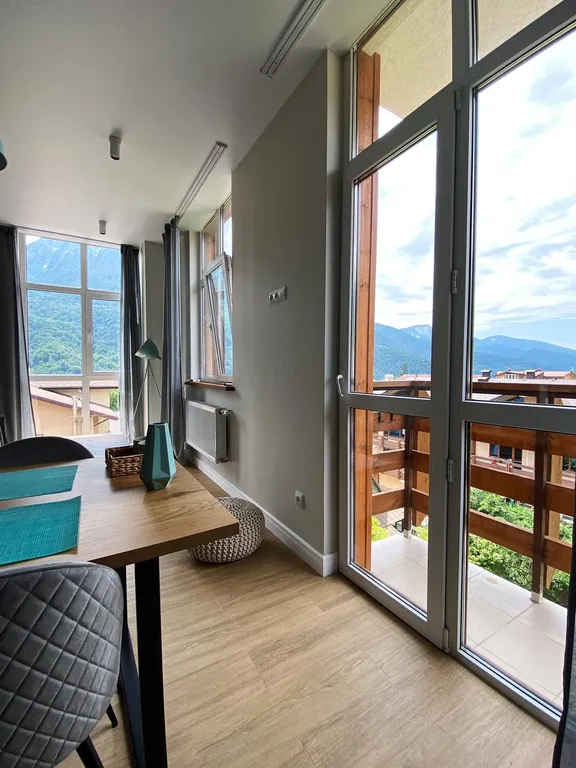 Видовая квартира в центре Красной Поляны