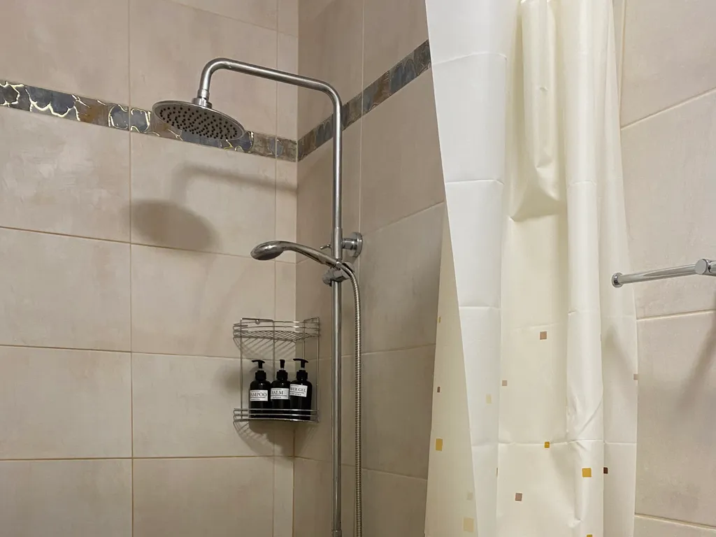 Студия рядом с СФУ и БСМП