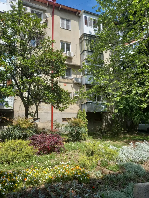 Трёхкомнатная квартира  в самом центре Лазаревского