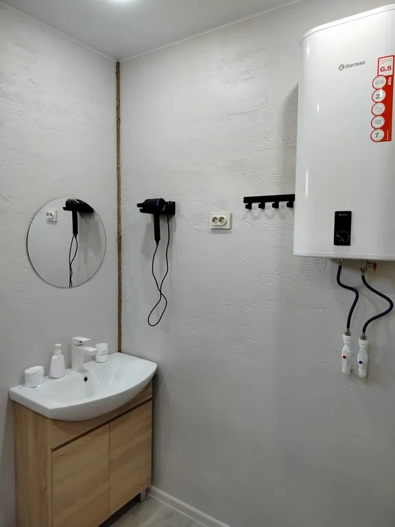 Комнатам с бассейном