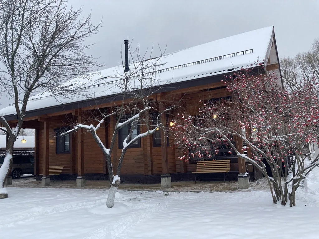 Большой светлый гостевой дом 230кв/м 50 соток участок