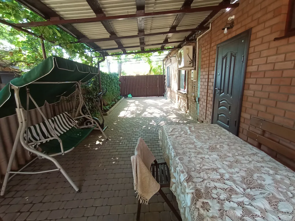 Коттедж Дом в центре города, рядом с парком и в пешей доступности до моря — аренда посуточно в Ейск