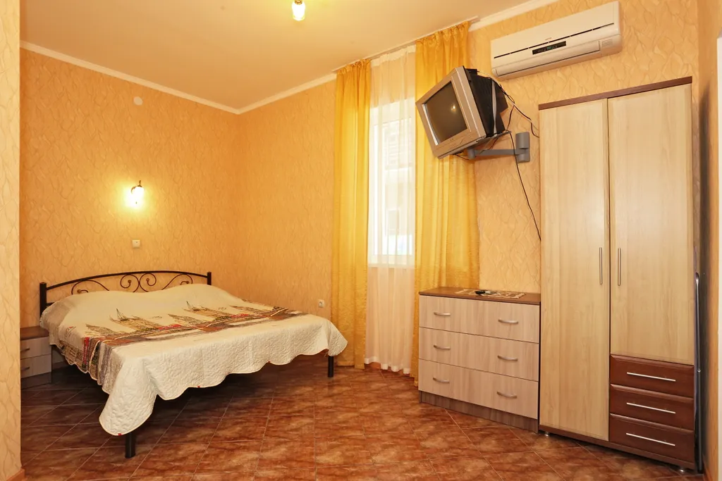 Квартира Комната — аренда посуточно в Орджоникидзе