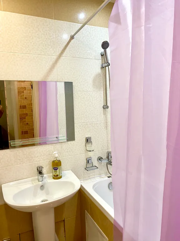 Однокомнатная квартира! Рядом с Александровским парком!