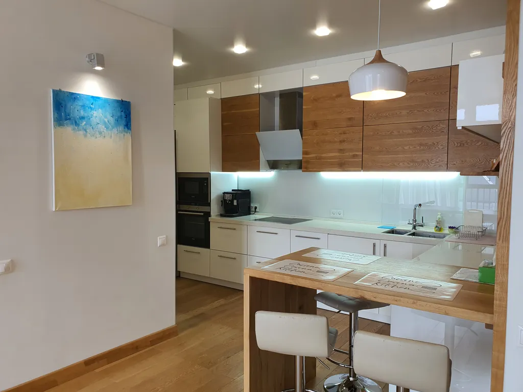 Апартаменты в центре города с прекрасным видом на золотой мост