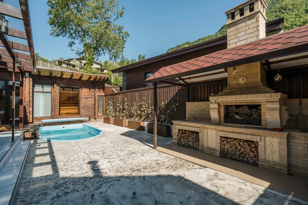 Вилла с бассейном и панорамной баней